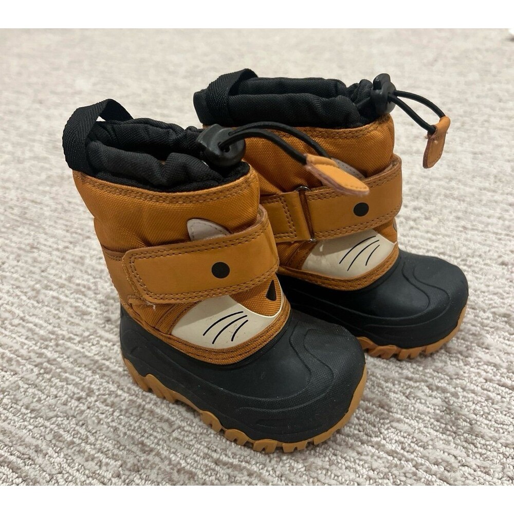 Cat & Jack Fox snow boots